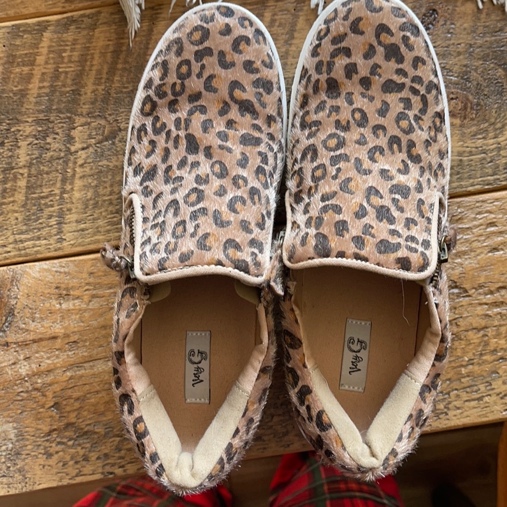 Very G slip on Shoes